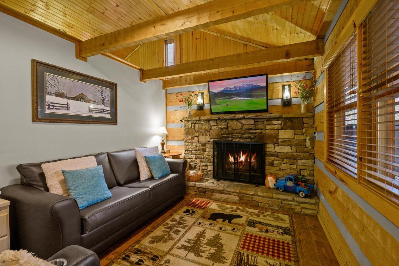 Villa The Robins Nest With Hot Tub Pigeon Forge Exterior foto